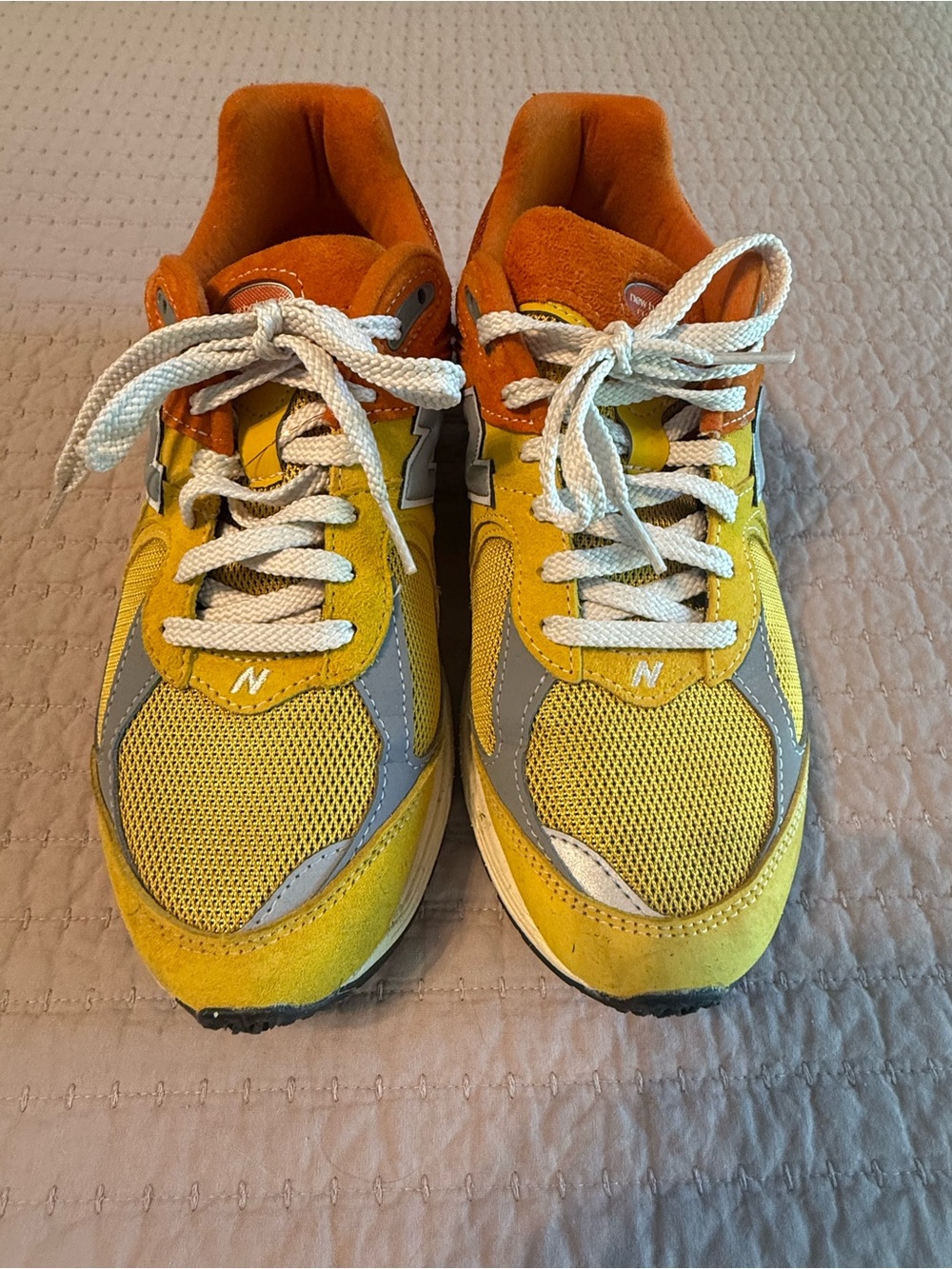 New Balance 2002R W10.5/M9